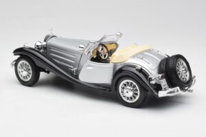 Mercedes 500K Roadster Strieborný Bburago 1:18 3020-M1 Kov – obrázok 5 z 8