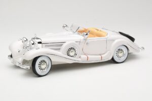 Mercedes 500K Special Roadster Biely Premiere Edition Maisto 1:18 536055 Kov