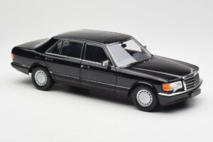 Mercedes 560 SEL W126 Čierny Edícia Dealer Norev 1:18 B66040599 Kov – obrázok 6 z 8
