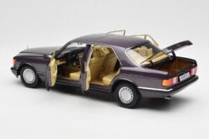 Mercedes 560 SEL W126 Fialový Metallic Norev 1:18 183544 Kov – obrázok 5 z 8