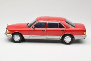 Mercedes 560 SEL W126 Červený Norev 1:18 183463 Kov – obrázok 4 z 8