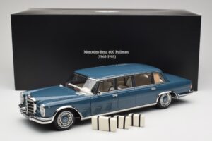 Mercedes 600 Pullman W100 Modrý NZG 1:18 B66040707 Kov – obrázok 8 z 8