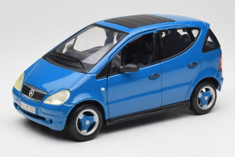 Mercedes A-Class W168 Svetlomodrý Maisto 1:18 37800-M5 Kov