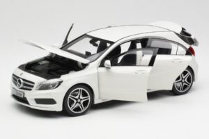 Mercedes A-Class W176 Cirrus Biely Norev 1:18 B66960126 Kov – obrázok 2 z 8