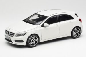Mercedes A-Class W176 Cirrus Biely Norev 1:18 B66960126 Kov