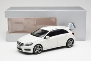 Mercedes A-Class W176 Cirrus Biely Norev 1:18 B66960126 Kov – obrázok 8 z 8