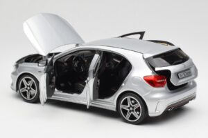 Mercedes A-Class W176 Polar Strieborný Norev 1:18 B66960139 Kov – obrázok 5 z 8