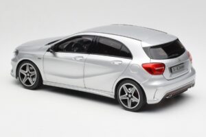 Mercedes A-Class W176 Polar Strieborný Norev 1:18 B66960139 Kov – obrázok 7 z 8