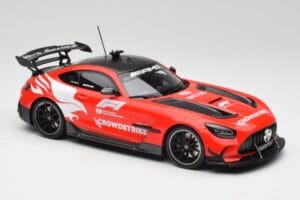 Mercedes AMG GT Black Series F1 Safety Car 2022 Minichamps 1:18 153032093 Kov – obrázok 4 z 6