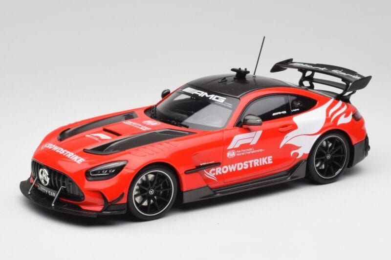 Mercedes AMG GT Black Series F1 Safety Car 2022 Minichamps 1:18 153032093 Kov
