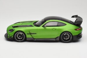 Mercedes AMG GT C190 Black Series Green Hell Magno Minichamps 1:18 155032020 Kov – obrázok 3 z 6