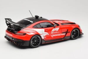 Mercedes AMG GT C190 Black Series Safety Car F1 2024 Minichamps 1:18 110032090 Kov – obrázok 3 z 8