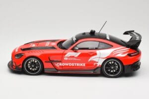 Mercedes AMG GT C190 Black Series Safety Car F1 2024 Minichamps 1:18 110032090 Kov – obrázok 4 z 8