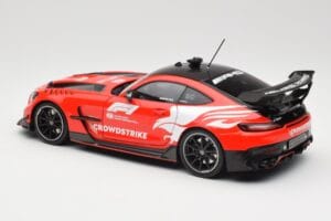 Mercedes AMG GT C190 Black Series Safety Car F1 2024 Minichamps 1:18 110032090 Kov – obrázok 7 z 8