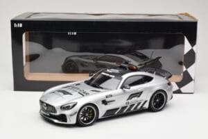 Mercedes AMG GT R C190 Safety Car F1 2019 Minichamps 1:18 155036090 Kov – obrázok 6 z 6