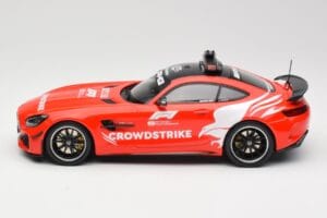 Mercedes AMG GT R C190 Safety Car F1 2021 Minichamps 1:18 155036095 Kov – obrázok 3 z 6
