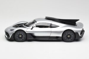 Mercedes AMG One Hightech Strieborný NZG 1:18 B66961043 Kov – obrázok 4 z 8