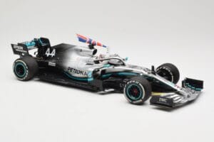 Mercedes AMG Petronas W10 #44 L. Hamilton Winner British GP 2019 Minichamps 1:18 110191044 Kov – obrázok 4 z 6