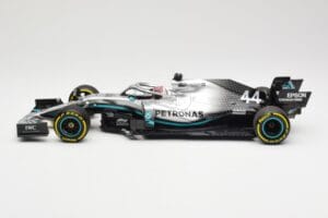 Mercedes AMG Petronas W10 #44 L. Hamilton Winner Chinese GP 2019 Minichamps 1:18 110190344 Kov – obrázok 3 z 6