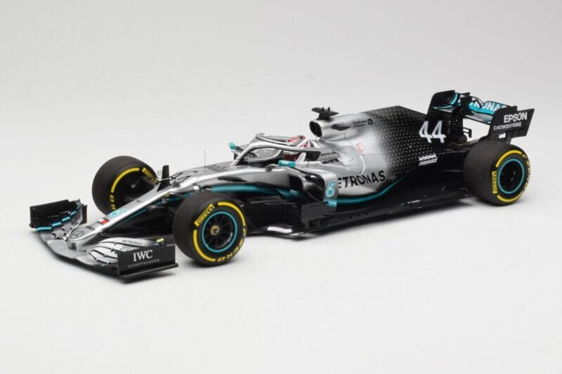 Mercedes AMG Petronas W10 #44 L. Hamilton F1 World Champion 2019 Minichamps 1:18 110190044 Kov