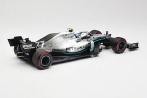 Mercedes AMG Petronas W10 #77 V. Bottas British GP 2019 Minichamps 1:18 110191077 Kov – obrázok 2 z 6