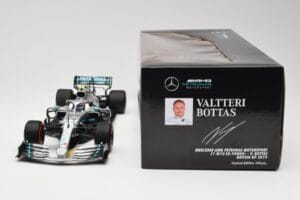 Mercedes AMG Petronas W10 #77 V. Bottas British GP 2019 Minichamps 1:18 110191077 Kov – obrázok 6 z 6