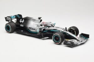 Mercedes AMG Petronas W10 EQ Power+ #44 L. Hamilton USA GP F1 World Champion 2019 Minichamps 1:18 110191844 Kov – obrázok 5 z 7