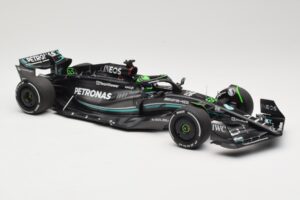 Mercedes AMG Petronas W14 E Performance #63 G. Russell Bahrain GP 2023 Minichamps 1:18 110230163 Kov – obrázok 4 z 6
