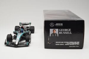 Mercedes AMG Petronas W15 E Performance #63 G. Russell Winner Austrian GP 2024 Minichamps 1:18 110241163 Kov – obrázok 6 z 6