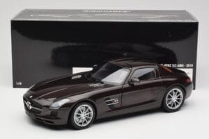 Mercedes AMG SLS C197 Brown Metallic Minichamps 1:18 100039028 Kov – obrázok 8 z 8