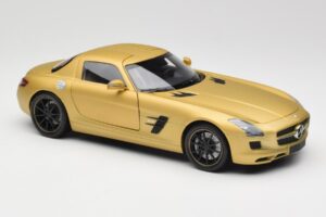 Mercedes AMG SLS C197 Zlatý Minichamps 1:18 100039024 Kov – obrázok 6 z 8