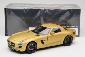 Mercedes AMG SLS C197 Zlatý Minichamps 1:18 100039024 Kov – obrázok 8 z 8