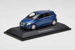Mercedes B-Class W245 Lotus Blue Metallic Minichamps 1:43 B66962407 Kov – obrázok 2 z 4