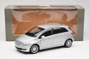 Mercedes B-Class W245 Strieborný Kyosho 1:18 B66962326 Kov – obrázok 8 z 8