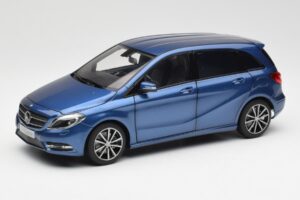 Mercedes B-Class W246 Lotus Modrý Metalíza Norev 1:18 B66961410 Kov
