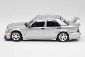 Mercedes 190E W201 2.5-16 EVO 2 Astral Strieborný Metallic Minichamps 1:18 155036101 Kov – obrázok 3 z 6