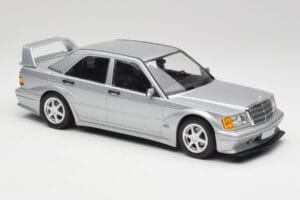 Mercedes 190E W201 2.5-16 EVO 2 Astral Strieborný Metallic Minichamps 1:18 155036101 Kov – obrázok 4 z 6