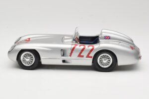 Mercedes 300 SLR W196S #722 S. Moss / D. Jenkinson Mille Miglia Winner 1955 Maisto 1:18 536887 Kov – obrázok 4 z 8