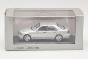 Mercedes C 200 W202 Iridium Silver Minichamps 1:43 B66040488 Kov – obrázok 4 z 4
