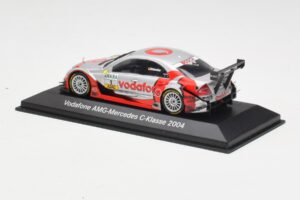 Mercedes C-Class C203 #1 Vodafone AMG B. Schneider DTM 2004 Minichamps 1:43 B66962207 Kov – obrázok 3 z 4