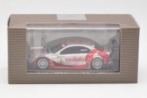 Mercedes C-Class C203 #1 Vodafone AMG B. Schneider DTM 2004 Minichamps 1:43 B66962207 Kov – obrázok 4 z 4