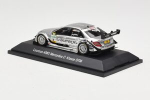 Mercedes C-Class C204 #8 R. Schumacher HWA DTM 2010 Minichamps 1:43 B66961414 Kov – obrázok 3 z 4