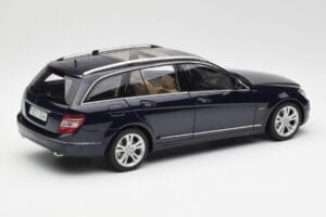 Mercedes C-Class S204 T-Modell Tanzanite Modrý AUTOart 1:18 B66962352 Kov – obrázok 3 z 8