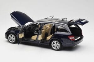Mercedes C-Class S204 T-Modell Tanzanite Modrý AUTOart 1:18 B66962352 Kov – obrázok 5 z 8