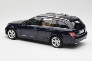 Mercedes C-Class S204 T-Modell Tanzanite Modrý AUTOart 1:18 B66962352 Kov – obrázok 7 z 8