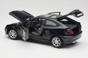 Mercedes C-Class Sports Coupe CL203 Modrý Maisto 1:18 B66962124 Kov – obrázok 5 z 8