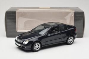 Mercedes C-Class Sports Coupe CL203 Modrý Maisto 1:18 B66962124 Kov – obrázok 8 z 8