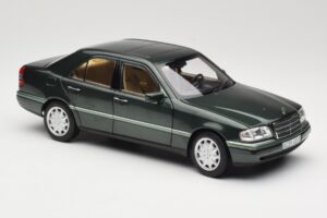 Mercedes C-Class W202 Malachite Green Norev 1:18 183372 Kov – obrázok 4 z 8