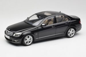 Mercedes C-Class W204 Avantgarde Obsidian Čierny AUTOart 1:18 76264-R1 Kov