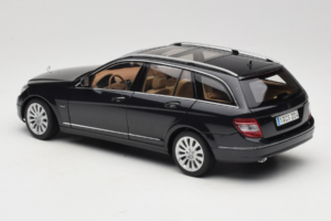 Mercedes C-Class W204 Estate Obsidian Black AUTOart 1:18 B66962349 Kov – obrázok 7 z 8